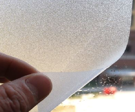 富源玻璃门外面粘广告用什么材料好？